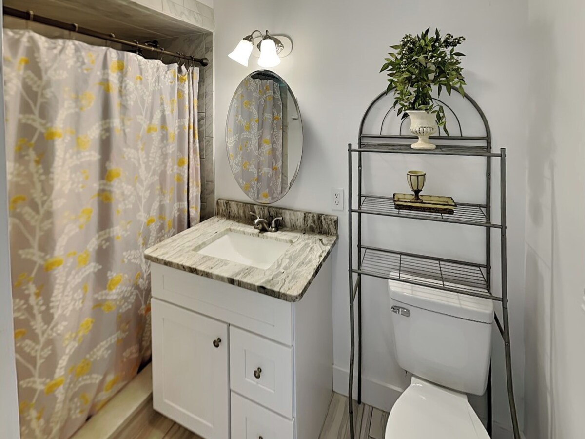 Photo 23 of Summer Breeze | Pet-Friendly, Game Room, Fenced Yard - Near the Beach + Downtown