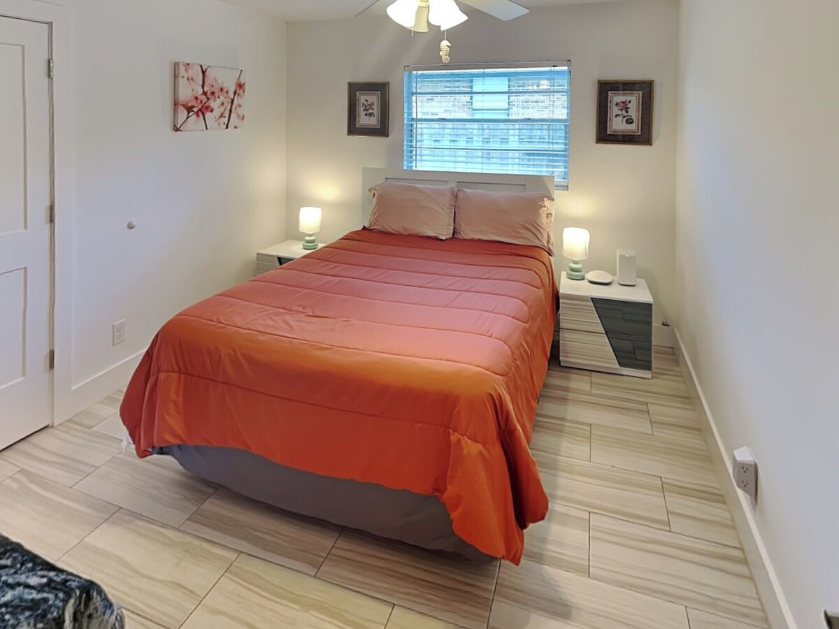 Photo 25 of Summer Breeze | Pet-Friendly, Game Room, Fenced Yard - Near the Beach + Downtown