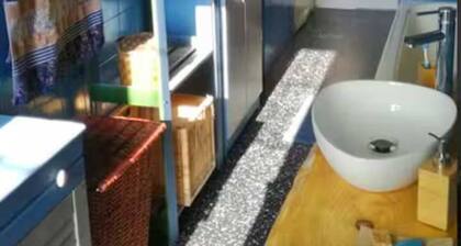 Cozy, beautiful house, equipped with every convenience, close to public transportation