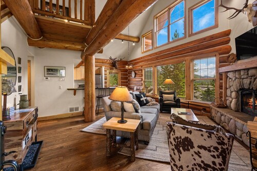 Prime Ski-In/ Ski-Out Big Sky Powder Ridge Cabin