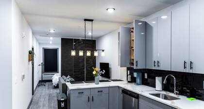 1-bedroom apartment-3 beds with WiFi, AC, and parking included.