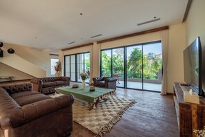 Living area - 4BR Villa in Canggu with River and Jungle View (Bali)