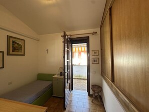 อพาร์ทเมนท์, 2 ห้องนอน, ระเบียง, วิวสวน | 3 ห้องนอน