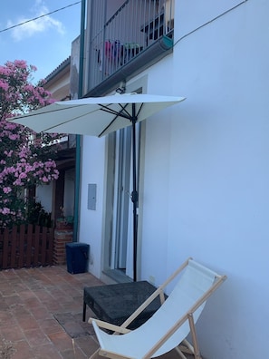 Exterior detail - Cozy three-room apartment, pets allowed, beautiful sea view. (Colle D'orano)