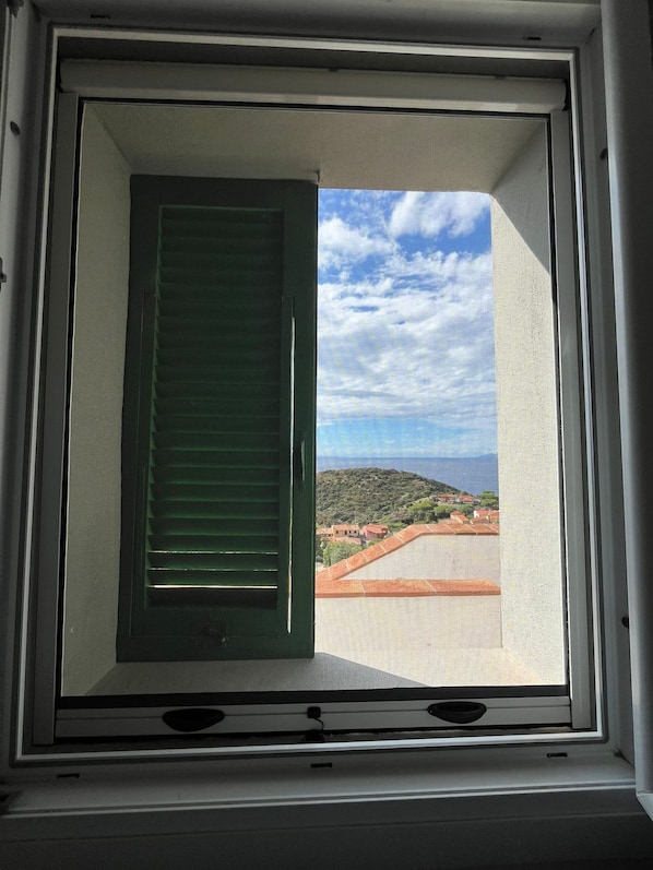 Interior - Cozy three-room apartment, pets allowed, beautiful sea view. (Colle D'orano)