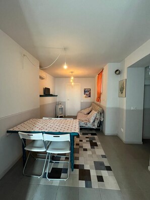 Interior - Cozy three-room apartment, pets allowed, beautiful sea view. (Colle D'orano)