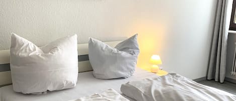 Apartment | 1 bedroom, bed sheets