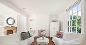 TV, fireplace, offices