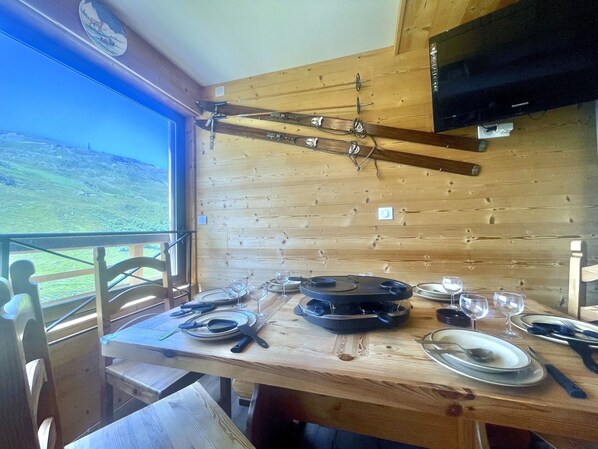 تناول الطعام