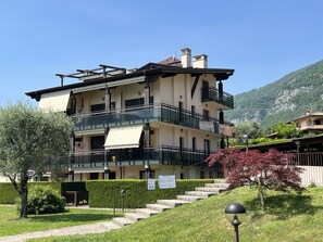 Exterior - Sunrise over the Lake (Lenno)