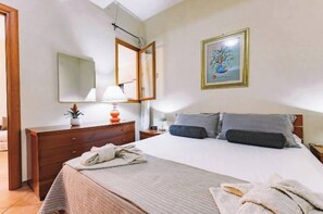 2 Schlafzimmer, Bügeleisen/Bügelbrett, WLAN, Bettwäsche