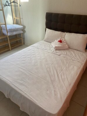 Individually decorated, free WiFi, bed sheets - LM Flats - Beach Park Porto das Dunas (Aquiraz)