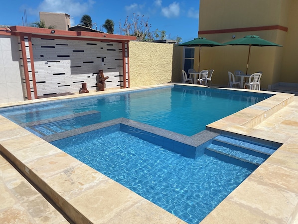 Piscina all'aperto, ombrelloni da piscina