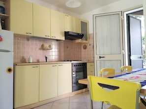 Fridge, microwave, stovetop, toaster