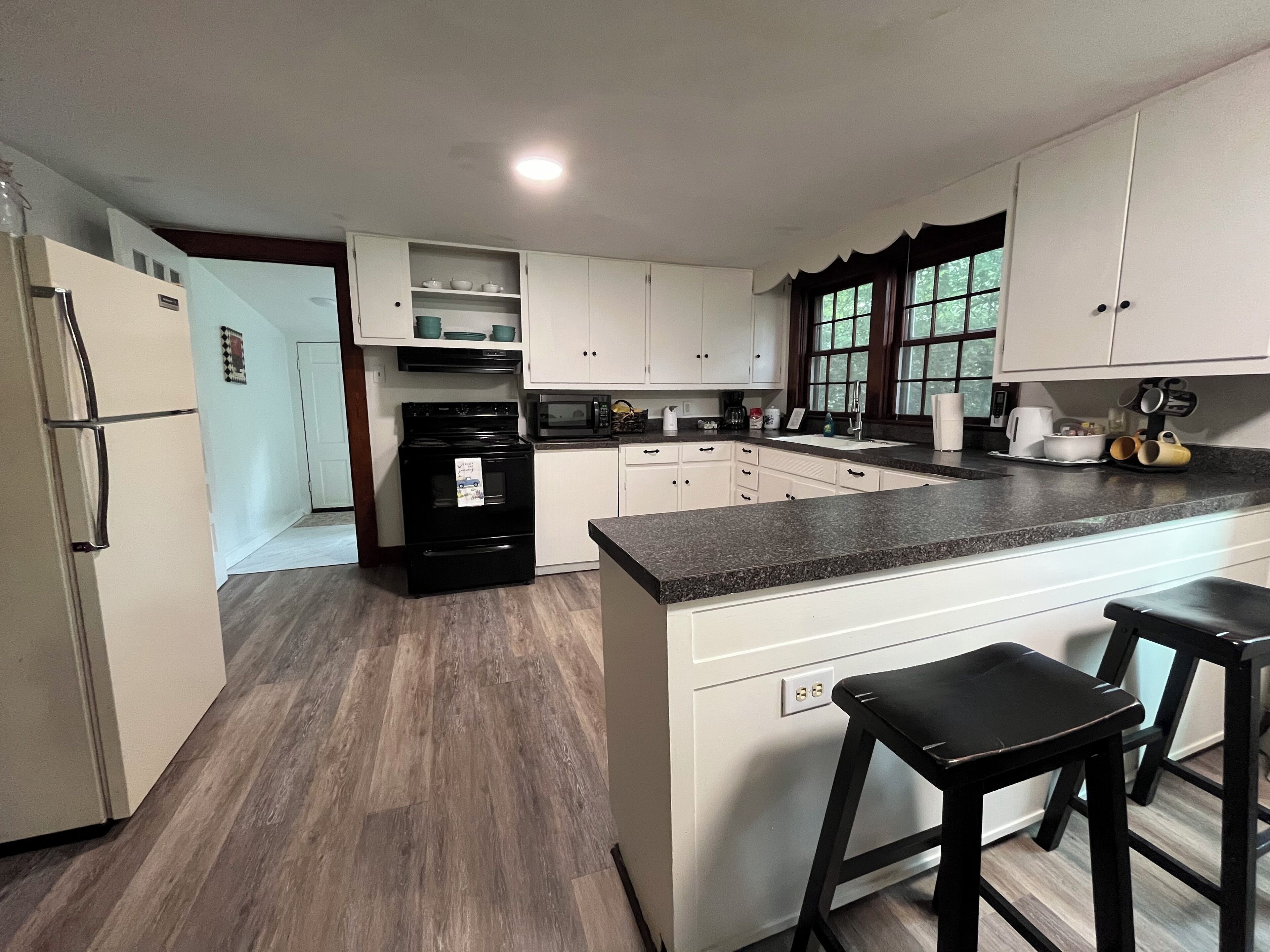 Micro-ondas, fogão, cooktop, lava-louças