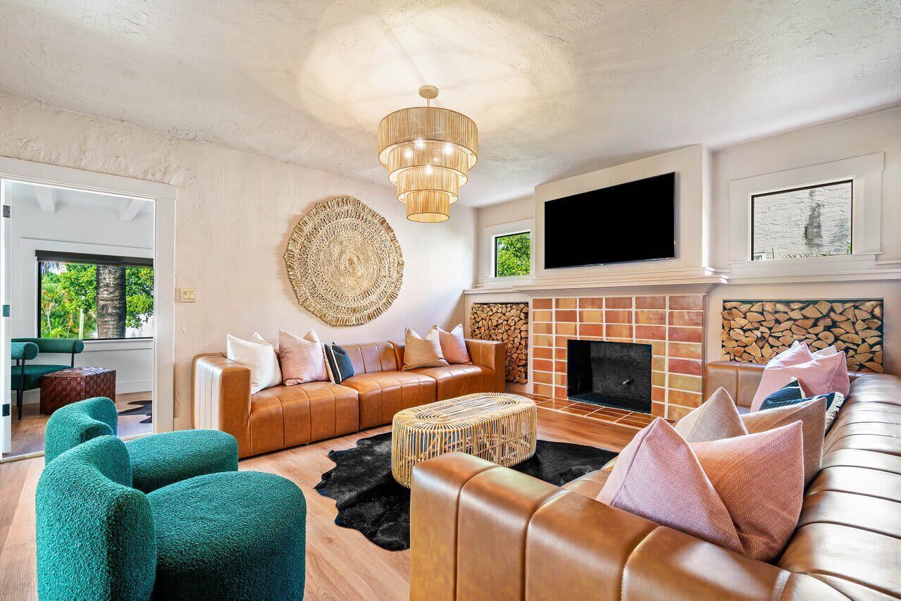 Hacienda Flamingo Unit 2 - Expansive 3br Retreat With Style & Comfort - Palm Beach, FL