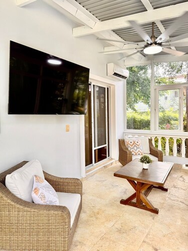 Charming 2-bedroom villa with private pool in the heart of Sosúa