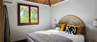 Charming Creole house - Private access to the beach