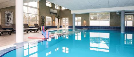 House | Pool
