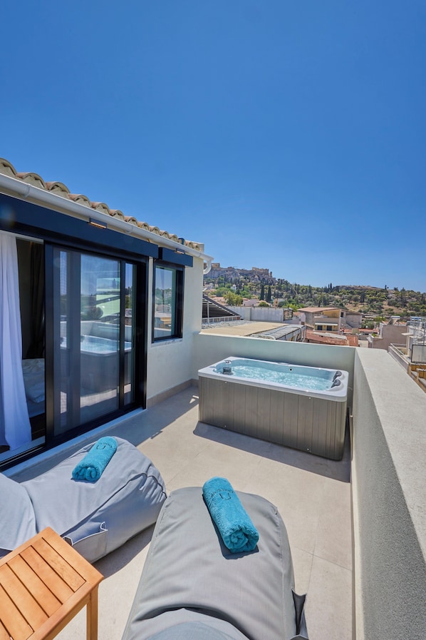 Presidential-Suite, Blick auf die Anlage | Terrasse/Patio