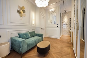 Romantic Suite, City View