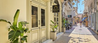 Ermou 99 Intelligent Private Suites