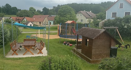Frühstückspension Alte Volksschule Heinrichs bei Weitra