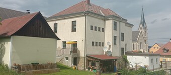 Bed and breakfast Alte Volksschule Heinrichs near Weitra