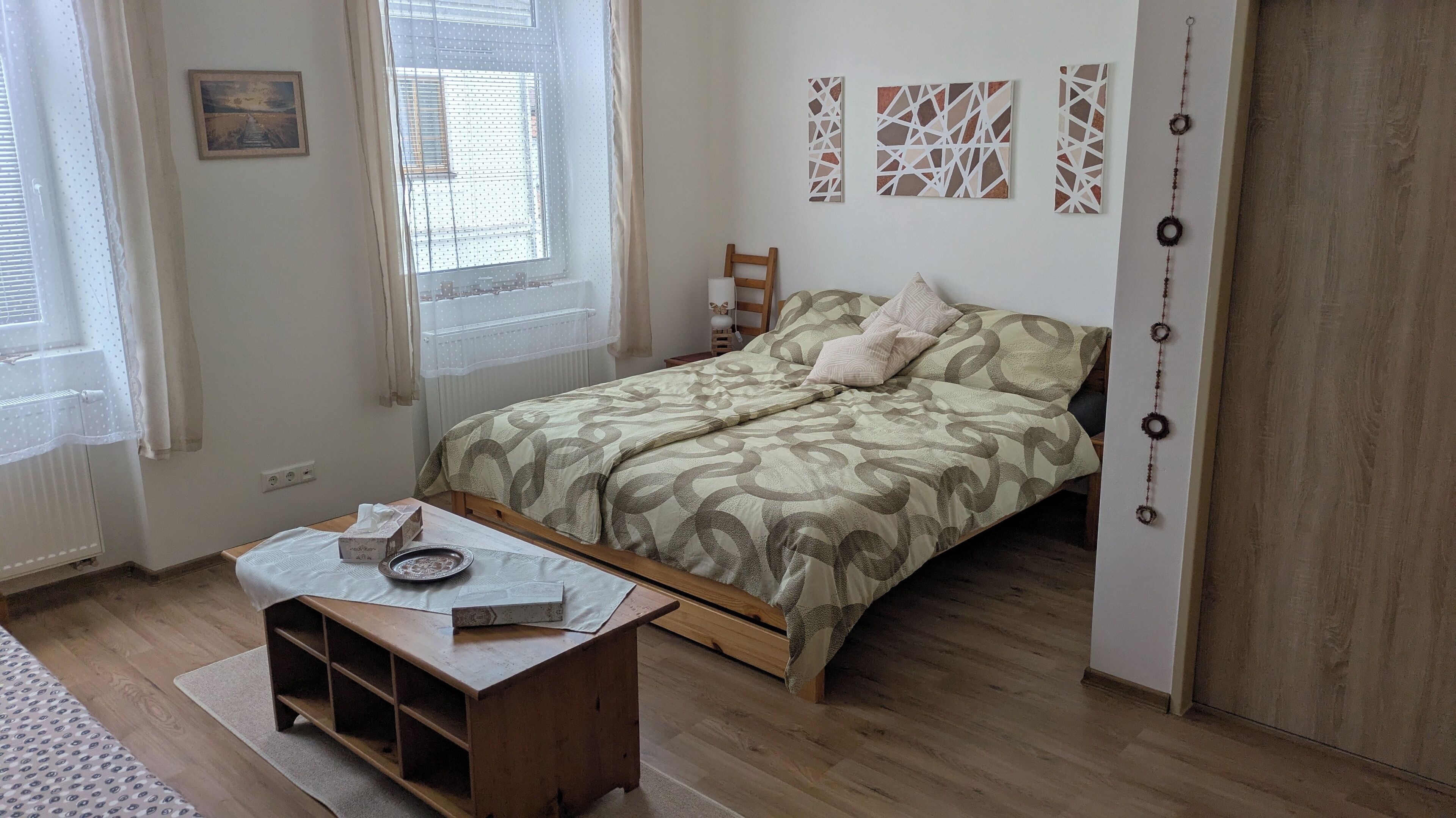 4 habitaciones, wifi gratis y ropa de cama 