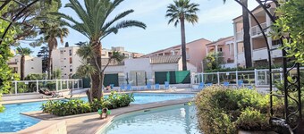 Small paradise 5 minutes from beaches and port