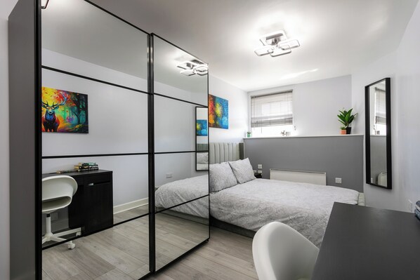 1 bedroom, desk, iron/ironing board, free WiFi