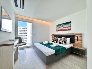 3 bedrooms, iron/ironing board, free WiFi, bed sheets - VILAMOURA PANORAMIC 2 WITH POOL by HOMING (Vilamoura)