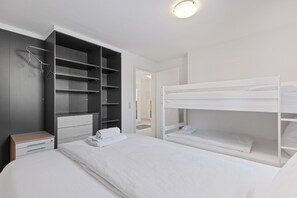 3 bedrooms, iron/ironing board, travel cot, free WiFi