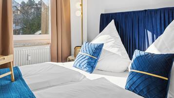 3 bedrooms, iron/ironing board, travel crib, free WiFi