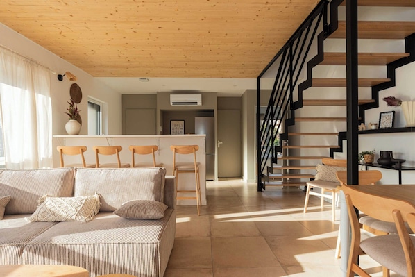 Apartment | Living area