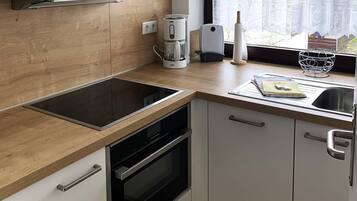 Apartment | Dapur peribadi | Alat memasak/pinggan mangkuk/perkakas dapur