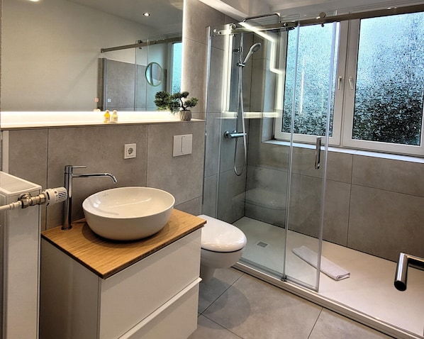 Apartment | Badezimmer