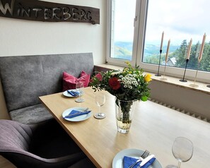 Apartment | Dining