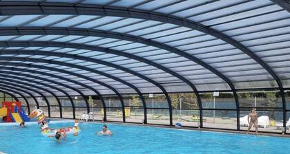 6 Person Holiday Park Home in Malling