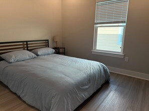 2 bedrooms, WiFi, bed sheets - The Salty Breeze Cottage at The Oasis (Rockport)