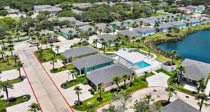 The Salty Breeze Cottage at The Oasis