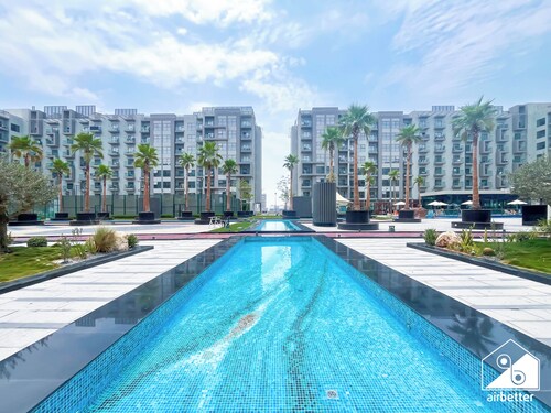 Bright 2bed Family Home: Pool, Gym & Kids Play