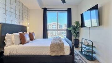 Desk, iron/ironing board, free WiFi, bed sheets