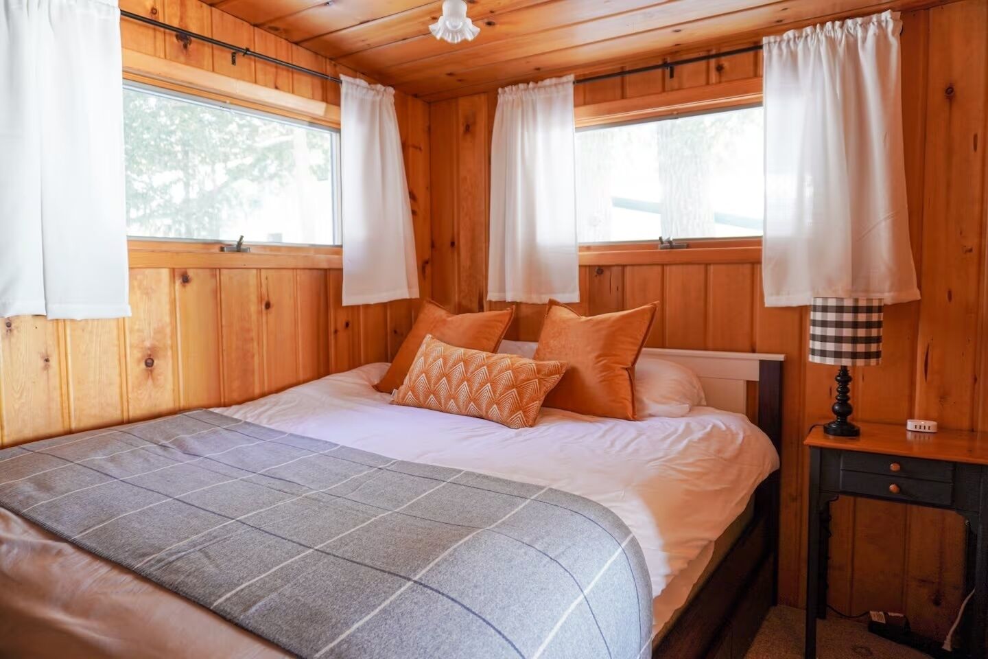 2 chambres, bureau, Wi-Fi gratuit, draps fournis