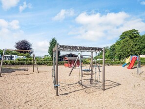 House | Children’s area - 2 Person Holiday Park Home in Aabenraa (Aabenraa)