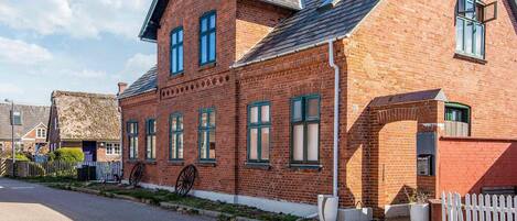 House | Exterior