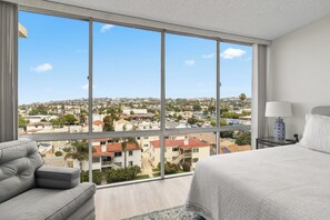 2 bedrooms, iron/ironing board, WiFi