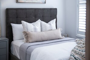 4 bedrooms, free WiFi, bed sheets