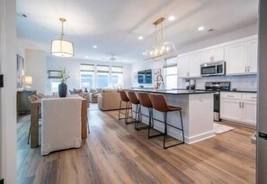 Private kitchen - The Commons Chalet 4BR Luxe by Velvet Ditch Villas (Oxford)