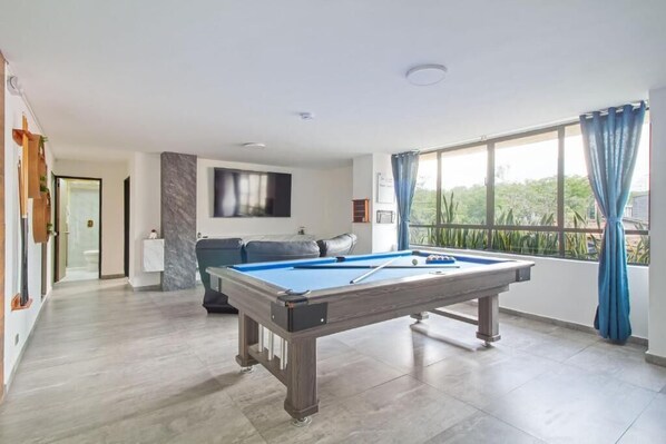 Unclassified image, 1 of 17, button